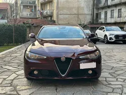 Rosso Usata 2017 Alfa Romeo Giulia Tre volumi | 15.900 € (Super prezzo)
