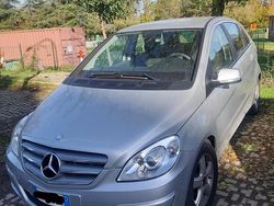Grigio Usata 2008 Mercedes B170 Monovolume | 2700 € (Buon prezzo)