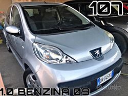 Grigio Usata 2009 Peugeot 107 Due volumi | 2899 € (Buon prezzo)