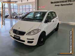 Bianco Usata 2008 Mercedes A180 Elegance Due volumi | 3900 € (Buon prezzo)