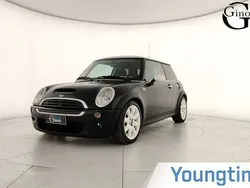 Nero Usata 2003 Mini Cooper S Due volumi | 8900 € (Buon prezzo)