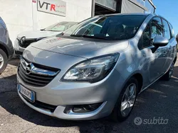 Argento Usata 2017 Opel Meriva S Monovolume | 6700 € (Buon prezzo)