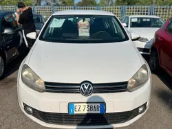 Bianco Usata 2011 VW Golf VI Highline Tre volumi | 7500 € (Molto cara)