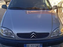 Usata 2000 Citroën Saxo Due volumi | 1500 €