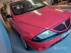 Usata 2001 Lancia Ypsilon Due volumi | 500 € (Buon prezzo)