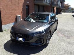 Grigio Usata 2022 Ford Focus ST-Line Tre volumi | 20.500 € (Buon prezzo)