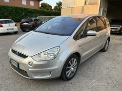 Argento Usata 2010 Ford S-MAX Titanium Monovolume | 4300 € (Buon prezzo)