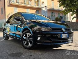 Nero Usata 2021 VW Polo Comfortline Tre volumi | 15.490 € (Buon prezzo)