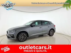 Grigio graphite metallizzato Usata 2024 Skoda Scala Selection Due volumi | 21.500 € (Ottimo prezzo)