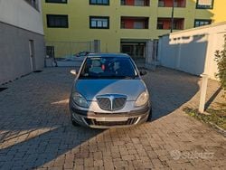Usata 2006 Lancia Ypsilon Due volumi | 2000 €