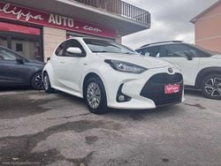 Bianco Usata 2021 Toyota Yaris Hybrid Business Edition Tre volumi | 13.890 € (Super prezzo)