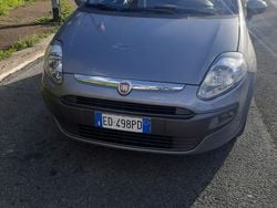 Grigio Usata 2010 Fiat Grande Punto Due volumi | 3300 € (Buon prezzo)