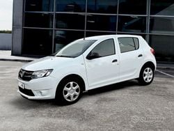 Bianco Usata 2014 Dacia Sandero Ambiance Due volumi | 4950 € (Buon prezzo)