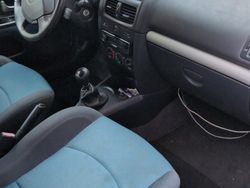 Usata 2003 Renault Clio II Tre volumi | 1600 € (Molto cara)