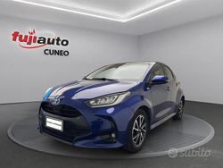 Blu Usata 2020 Toyota Yaris Tre volumi | 12.900 € (Buon prezzo)