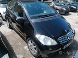 Nero Usata 2010 Mercedes A160 Style Tre volumi | 3290 € (Ottimo prezzo)