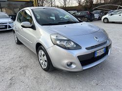 Nero Usata 2009 Renault Clio II Due volumi | 3999 € (Buon prezzo)