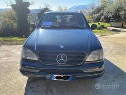 Blu Usata 1999 Mercedes ML230 SUV | 1500 €