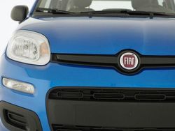 Blu Nuova 2025 Fiat Panda Due volumi | 15.000 €