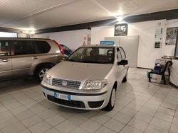 Argento Usata 2010 Fiat Punto Active Tre volumi | 2499 € (Ottimo prezzo)