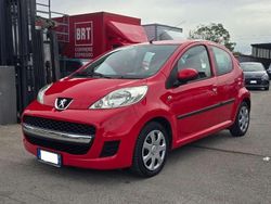 Rosso Usata 2009 Peugeot 107 Due volumi | 4490 € (Cara)
