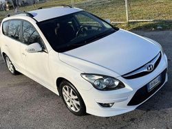 Bianco Usata 2011 Hyundai i30 Comfort Station wagon | 4500 € (Buon prezzo)