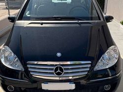 Nero Usata 2005 Mercedes A180 Elegance Monovolume | 4000 € (Buon prezzo)