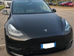 Nero Usata 2024 Tesla Model Y SUV | 33.000 € (Buon prezzo)
