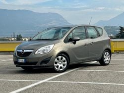 Giallo Usata 2011 Opel Meriva Monovolume | 4300 € (Buon prezzo)