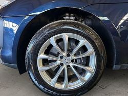 Blu/azzurro Usata 2023 Porsche Macan SUV | 69.500 € (Buon prezzo)