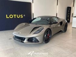 Grigio Nuova 2025 Lotus Emira Coupé | 119.320 € (Ottimo prezzo)
