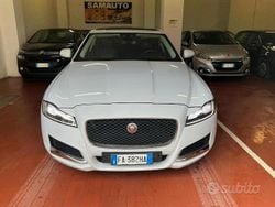 Bianco Usata 2015 Jaguar XF Tre volumi | 14.900 € (Buon prezzo)