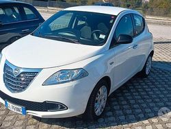 Usata 2014 Lancia Ypsilon Due volumi | 5990 € (Buon prezzo)