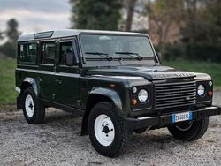 Verde Usata 2008 Land Rover Defender SUV | 38.500 €