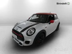 Usata 2018 Mini Cooper Due volumi | 26.000 € (Buon prezzo)