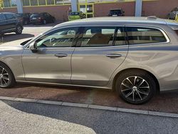 Bronzo Usata 2020 Volvo V60 Business Edition Station wagon | 21.000 € (Super prezzo)