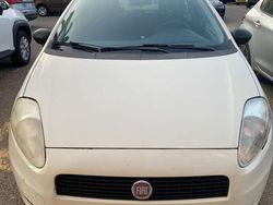 Bianco Usata 2011 Fiat Grande Punto S Due volumi | 3500 € (Buon prezzo)
