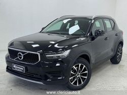 Nero Usata 2022 Volvo XC40 Core SUV | 25.900 € (Buon prezzo)