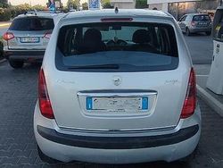Grigio Usata 2006 Lancia Musa Monovolume | 2300 € (Buon prezzo)