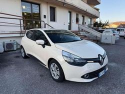 Beige Usata 2016 Renault Clio IV Intens Tre volumi | 6990 € (Buon prezzo)