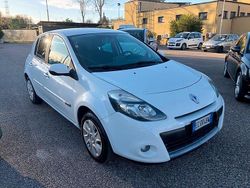 Bianco Usata 2010 Renault Clio II Tre volumi | 5500 € (Molto cara)