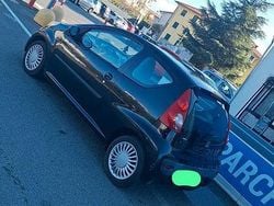 Nero Usata 2006 Peugeot 107 Due volumi | 2500 € (Buon prezzo)