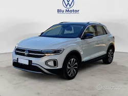 Pure white deep black perlato Usata 2022 VW T-Roc Style SUV | 24.900 € (Cara)