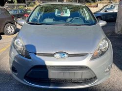 Argento Usata 2009 Ford Fiesta Tre volumi | 2000 € (Super prezzo)