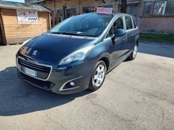 Blu Usata 2014 Peugeot 5008 Monovolume | 6990 € (Buon prezzo)