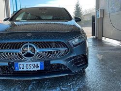 Grigio Usata 2021 Mercedes A180 Tre volumi | 25.000 €