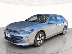 Dolomite silver metallizzato Usata 2024 VW Passat Business Station wagon | 33.900 € (Ottimo prezzo)