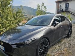 Grigio Usata 2023 Mazda 3 Coupé | 25.000 € (Buon prezzo)