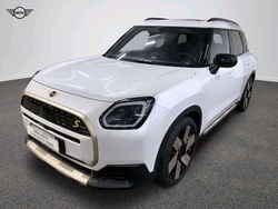 Bianco Usata 2024 Mini Countryman Favoured SUV | 40.100 € (Buon prezzo)