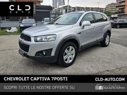 Grigio Usata 2011 Chevrolet Captiva SUV | 5100 € (Buon prezzo)